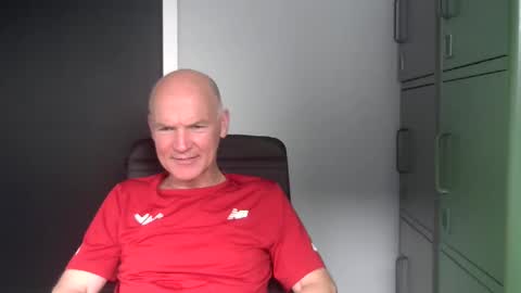 Robbie online show from 04-15-26, 03:08