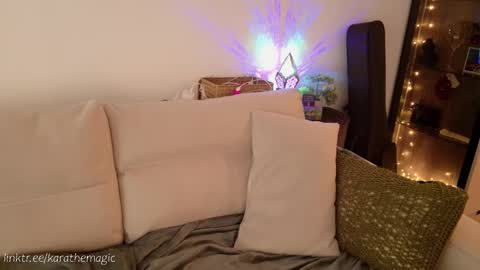 I am here around 5am GMT karathemagic online show from 02-16-25, 07:48