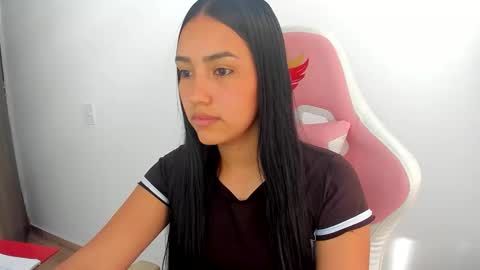 karely_sweet_ online show from 05-12-26, 09:12