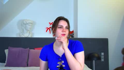 Snapshot of karenclarks chatting on 01-18-26, 06:17 Karen online show from 01-18-26, 06:17