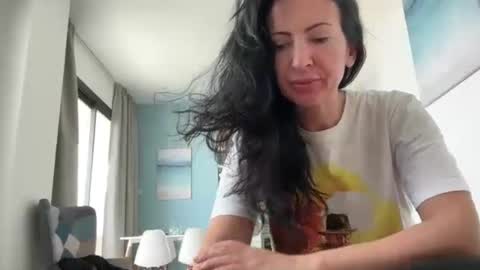 Karina online show from 04-05-26, 09:17