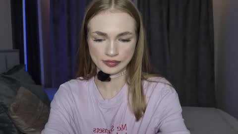 Snapshot of karinchik544 chatting on 11-11-25, 01:55 karinchik544 online show from 11-11-25, 01:55