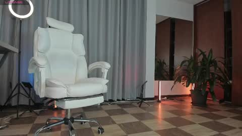 Karin online show from 04-07-26, 05:46