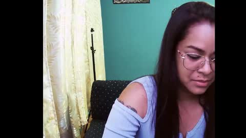 Snapshot of karitotorres chatting on 03-03-25, 05:09 Karito Nin online show from 03-03-25, 05:09