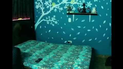 Snapshot of karitotorres chatting on 03-28-26, 02:11 Karito Nin online show from 03-28-26, 02:11