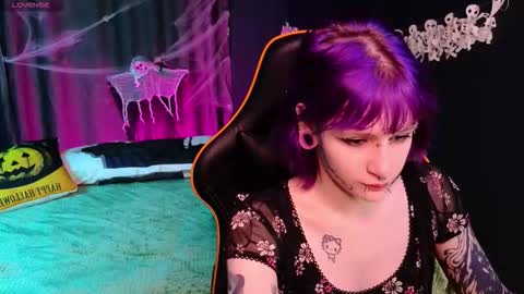 karkadeshk online show from 10-30-25, 10:06