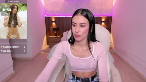Snapshot of karlaa_james chatting on 04-18-26, 11:03 Karlaa online show from 04-18-26, 11:03