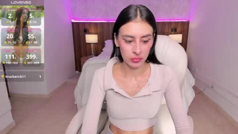 Snapshot of karlaa_james chatting on 05-19-26, 11:05 Karlaa online show from 05-19-26, 11:05