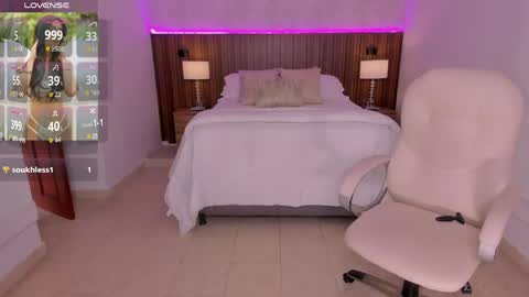 Snapshot of karlaa_james chatting on 06-09-26, 11:11 Karlaa online show from 06-09-26, 11:11