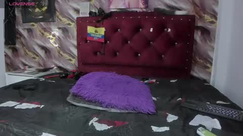 karlaahot1 online show from 06-21-26, 07:33
