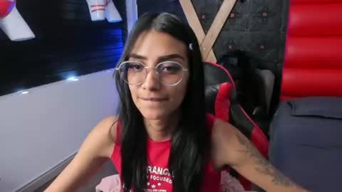 Snapshot of karlaslutskinny__ chatting on 07-05-26, 06:53 karlaslutskinny__ online show from 07-05-26, 06:53