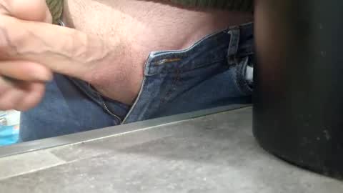 Snapshot of karlmeirio chatting on 02-10-25, 02:26 Daddy Karl online show from 02-10-25, 02:26