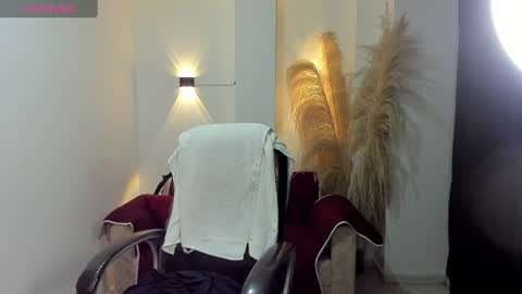 Snapshot of karlye_hot chatting on 06-13-26, 03:37 KARLYE online show from 06-13-26, 03:37