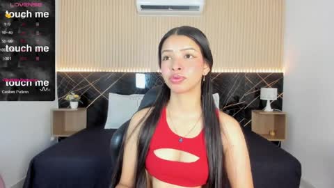karol_cortes online show from 04-06-26, 01:01