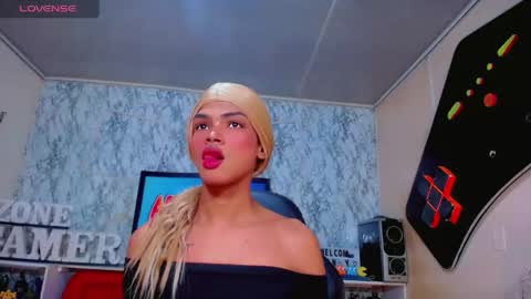 karol Vanessa   online show from 05-18-26, 12:00