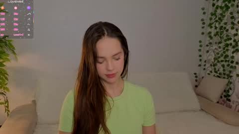 Molly online show from 05-09-26, 08:19