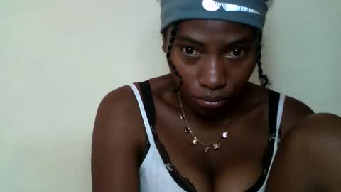 karoliee online show from 04-24-26, 06:38