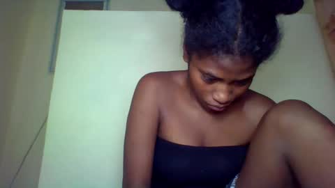 karoliee online show from 04-26-26, 06:27