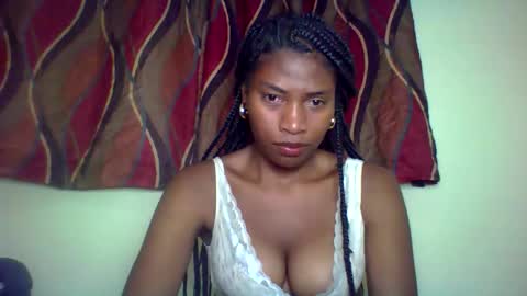 karoliee online show from 05-19-26, 04:13