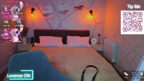 Karolina online show from 04-12-26, 01:32