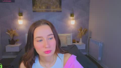 Karolina online show from 05-02-26, 01:21