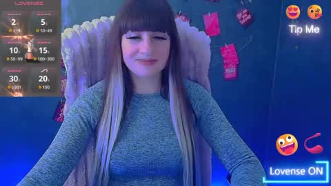 Caroline online show from 05-05-26, 05:59