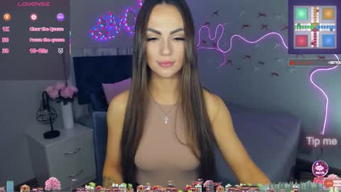 Karolina online show from 02-11-26, 06:07