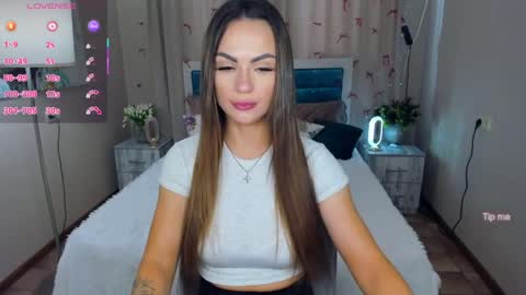 Karolina online show from 03-27-26, 08:59