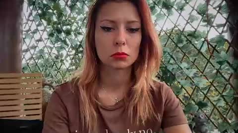 Snapshot of karoline121 chatting on 07-07-26, 06:47 karoline121 online show from 07-07-26, 06:47