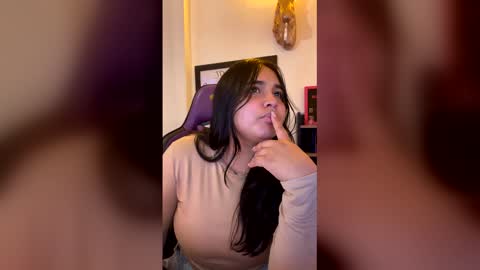 Karoline  online show from 03-18-26, 08:56