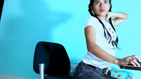 karol online show from 06-18-26, 06:23
