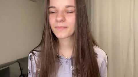 Lia online show from 04-30-26, 08:57