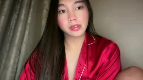 Snapshot of kat_hollandx chatting on 06-30-26, 05:14 Majesty online show from 06-30-26, 05:14
