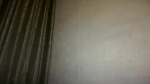 Snapshot of kat_hollandx chatting on 07-18-26, 08:01 Majesty online show from 07-18-26, 08:01