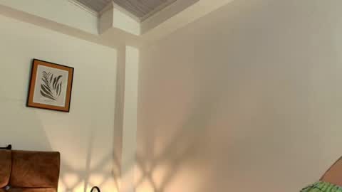 Snapshot of kat_paradisse chatting on 04-29-26, 11:47 kat paradisse online show from 04-29-26, 11:47