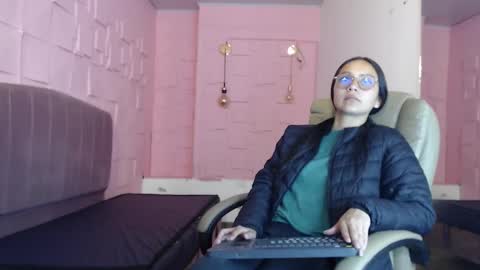 Katalina online show from 03-24-26, 01:49