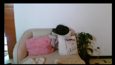 Katalina online show from 04-11-26, 02:16