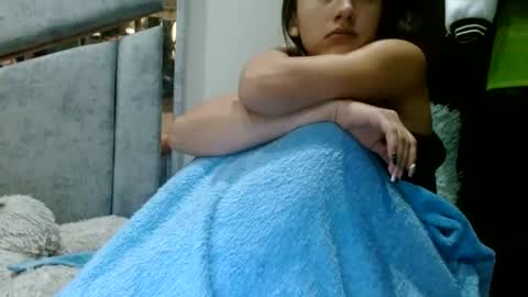 Snapshot of kate_davies chatting on 07-03-26, 01:01 kate online show from 07-03-26, 01:01