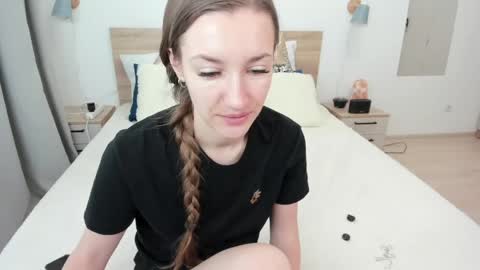 kate_redgar online show from 04-18-26, 10:41