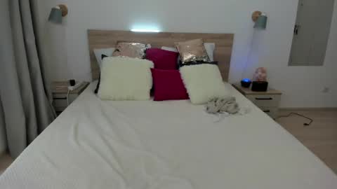 kate_redgar online show from 05-01-26, 07:57