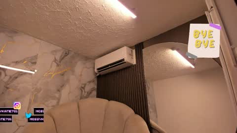 Im Katherine but call me Kate  online show from 03-31-26, 12:05