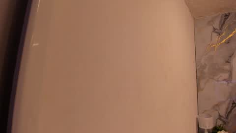 Snapshot of katemoss70 chatting on 04-30-26, 11:38 Im Katherine but call me Kate online show from 04-30-26, 11:38