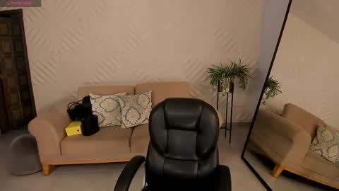 K A T E  online show from 06-03-26, 04:01