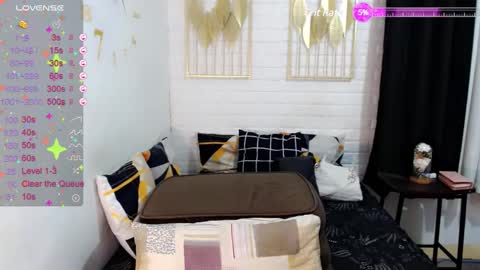    online show from 02-12-25, 03:05