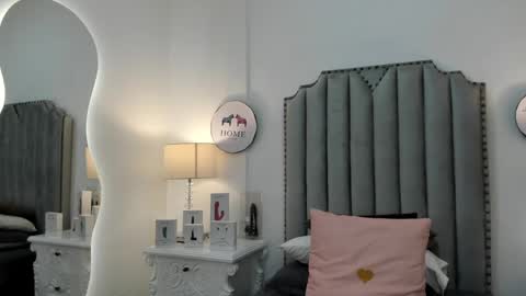 KATHE   online show from 04-15-26, 11:28