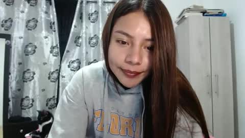 katherine_rodas2 online show from 12-15-24, 08:36