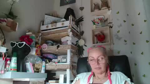 Kathleen online show from 06-25-26, 05:50