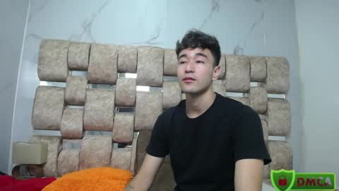 Kaht y Aiden online show from 05-19-26, 01:50