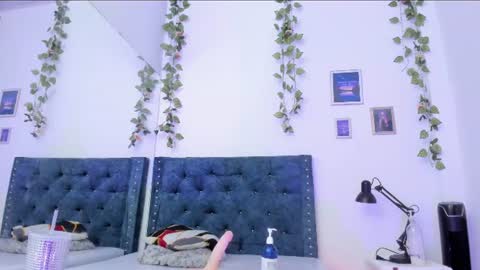 Snapshot of katia_777_ chatting on 06-26-26, 10:36 KATALINA online show from 06-26-26, 10:36