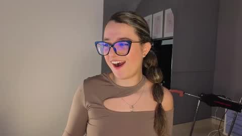 Khaterine online show from 03-12-26, 12:22